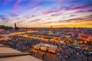 place-jemaa-el-fna-marrakech-tombee-de-la-nuit